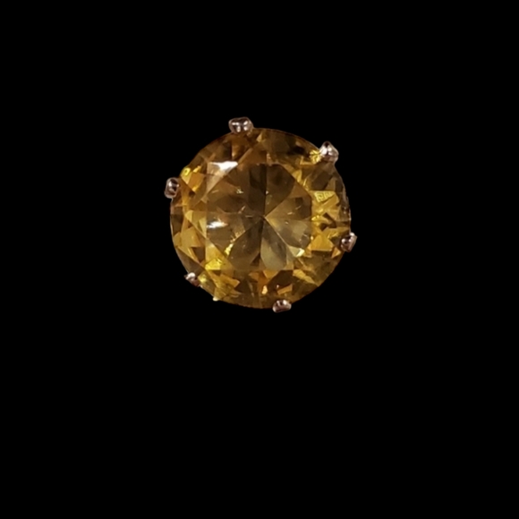 Jewelry - 1.2 Carat AAA cubic zirconia yellow crystal ring
